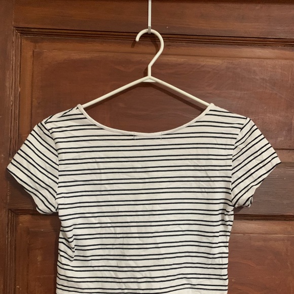 🔥Striped cropped shirt - Picture 2 of 2
